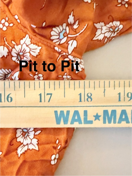 NWT Boho Rust Floral V-Neck Blouse with Paisley Trim - Picture 7 of 12